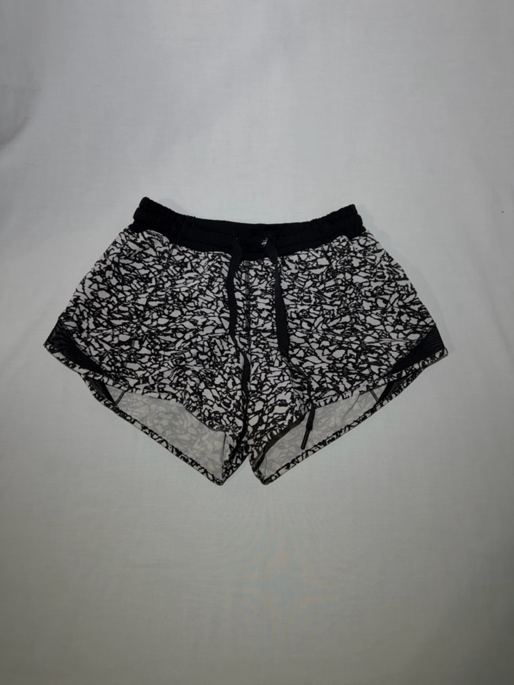 Lululemon Black and White Hotty Hot Shorts